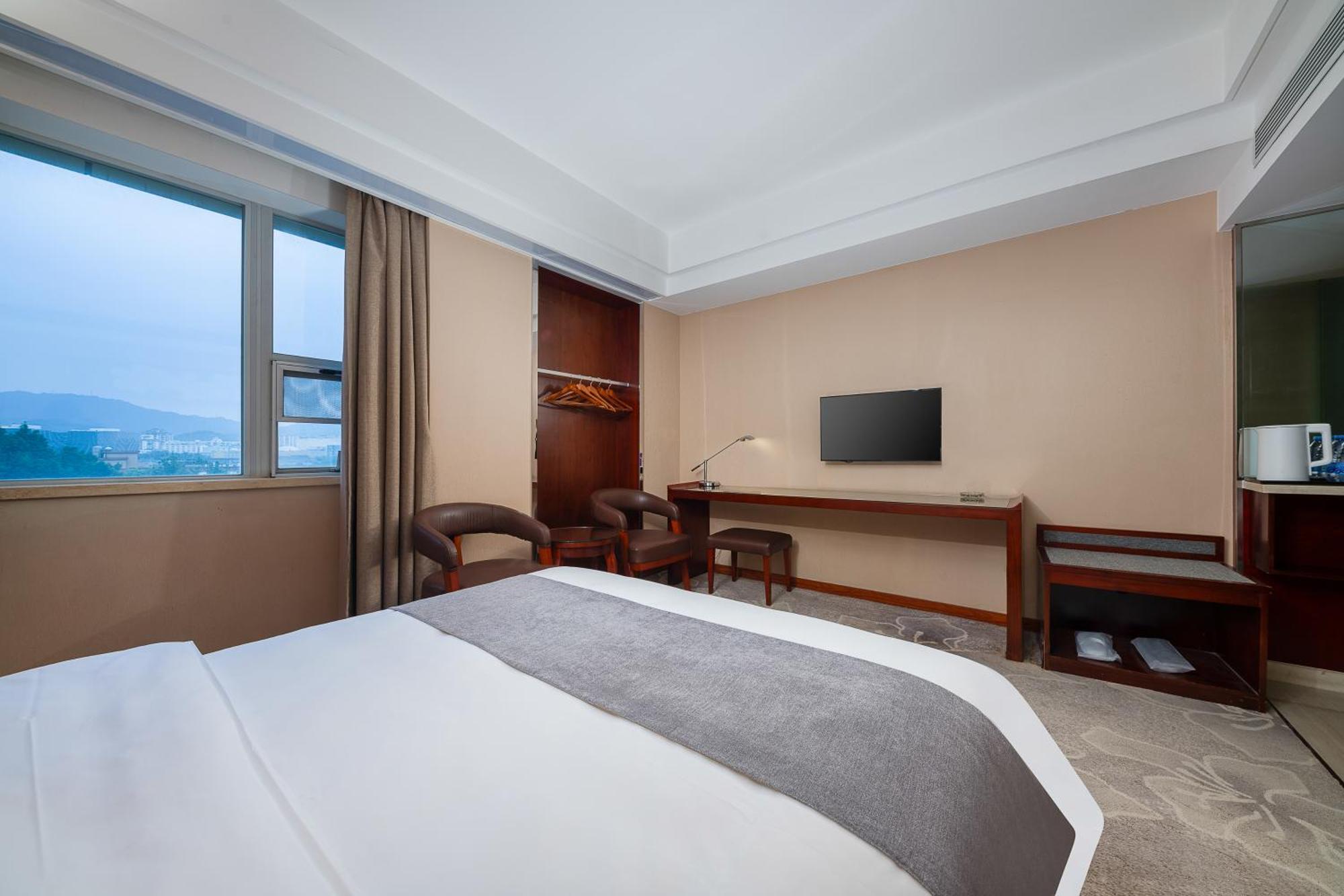 Zhongyi Hotel - Guangzhou Feixiang Park Metro Station Wanda Plaza Extérieur photo