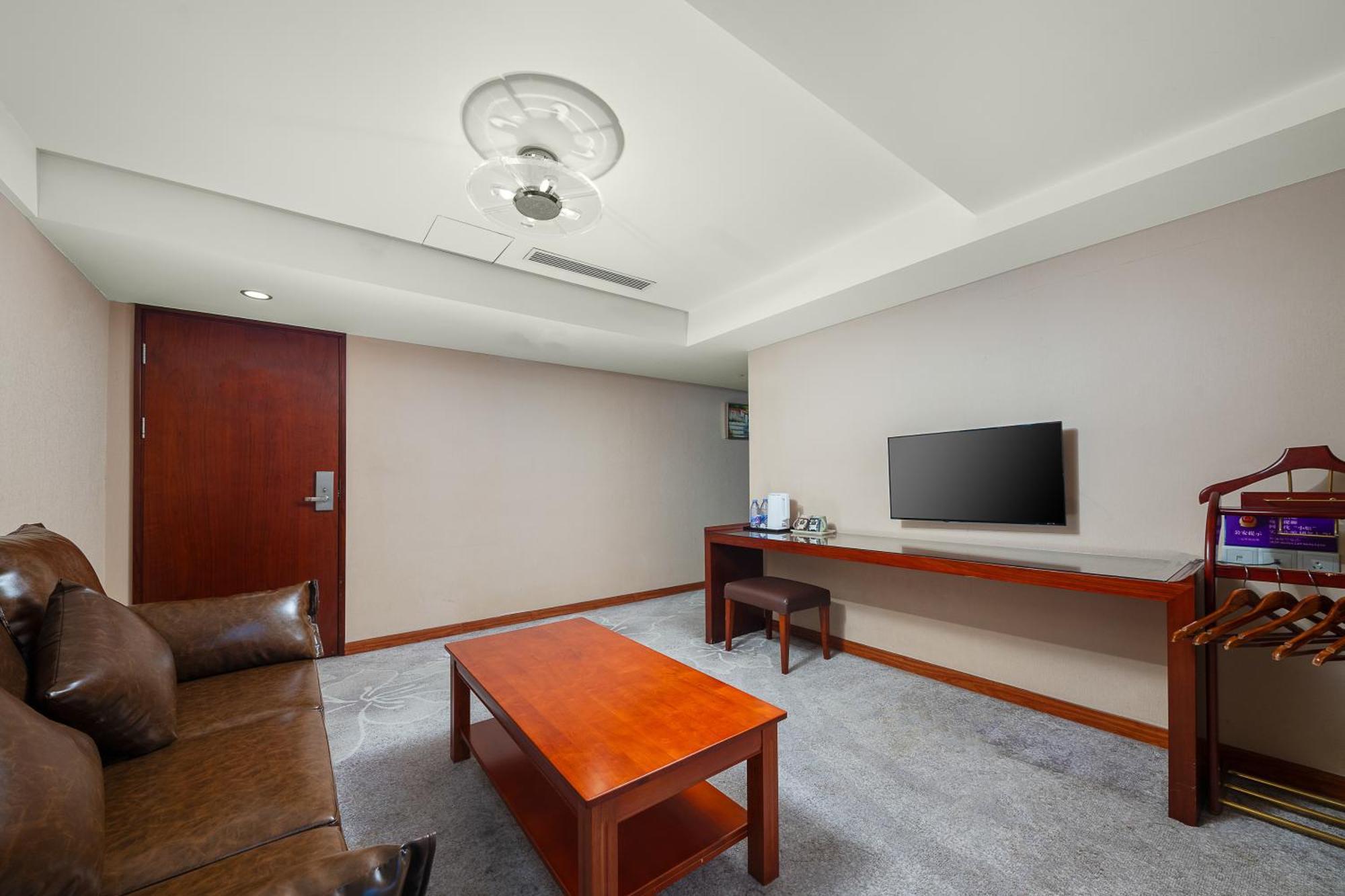 Zhongyi Hotel - Guangzhou Feixiang Park Metro Station Wanda Plaza Extérieur photo